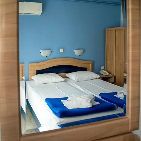 Argo Hotel *